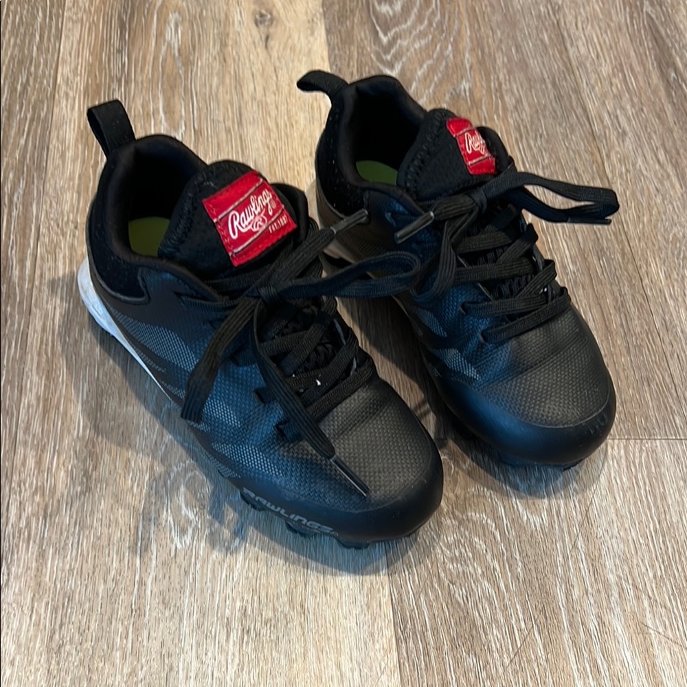 Rawlings Black Sneakers Sleek Design Synthetic Material